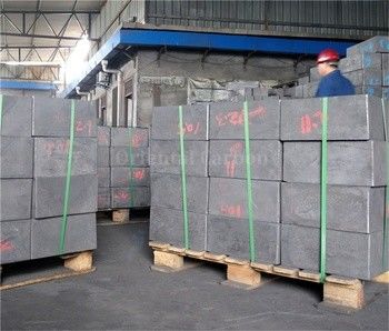 イソトロプス・スムーズグラフィットブロック 52 Mpa 折りたたみ強度 EDM産業用